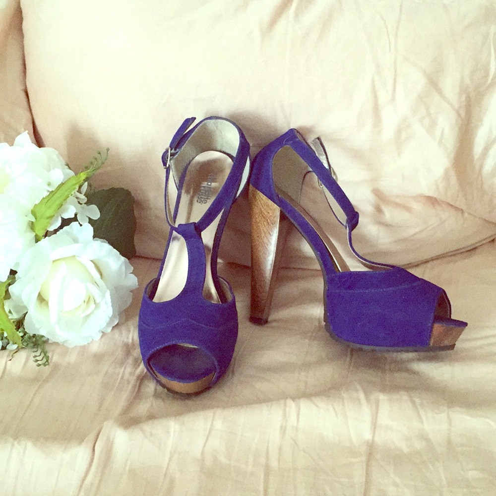 Blue platform strappy heels